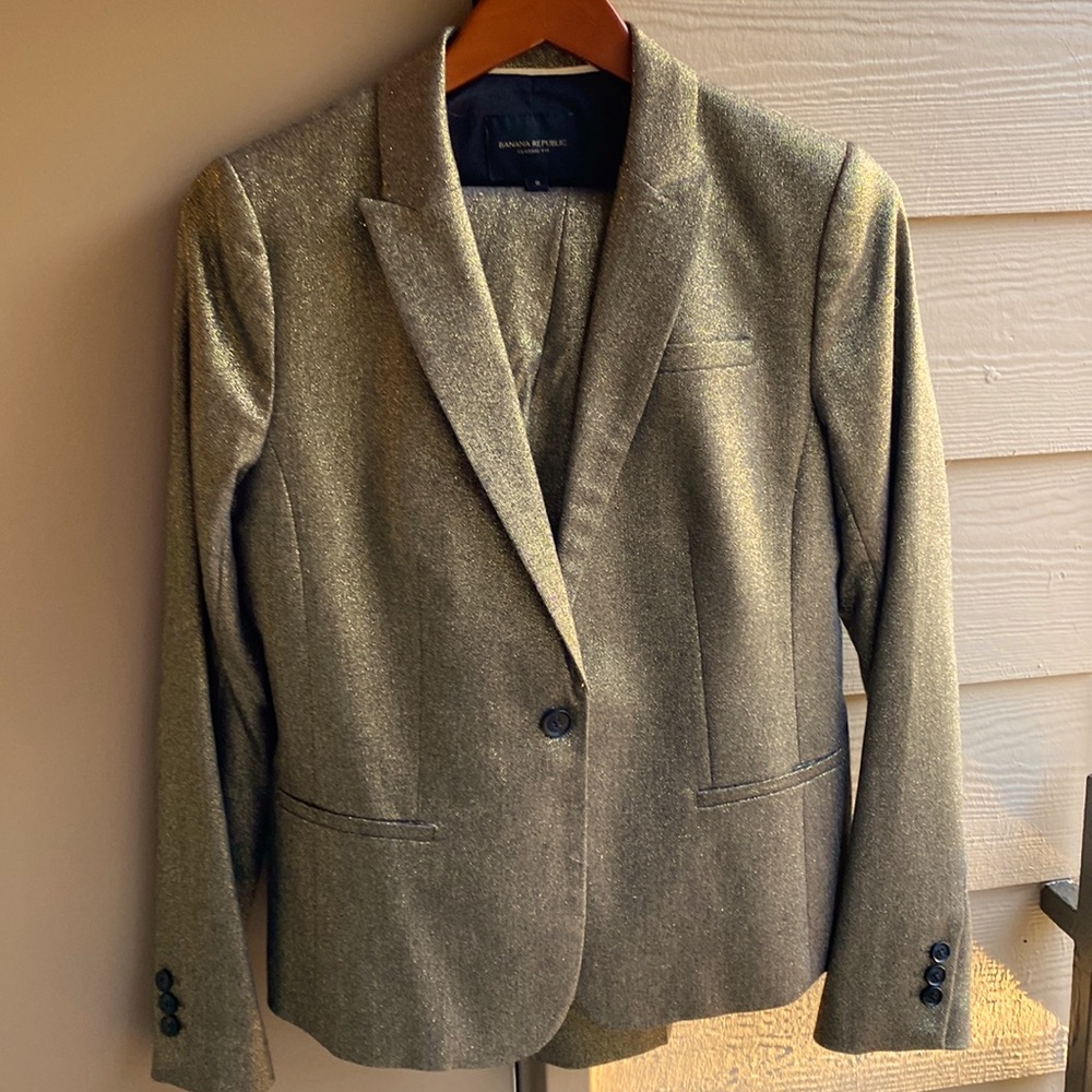 Banana Republic classic fit bronze metallic stretch pant suit 8-10